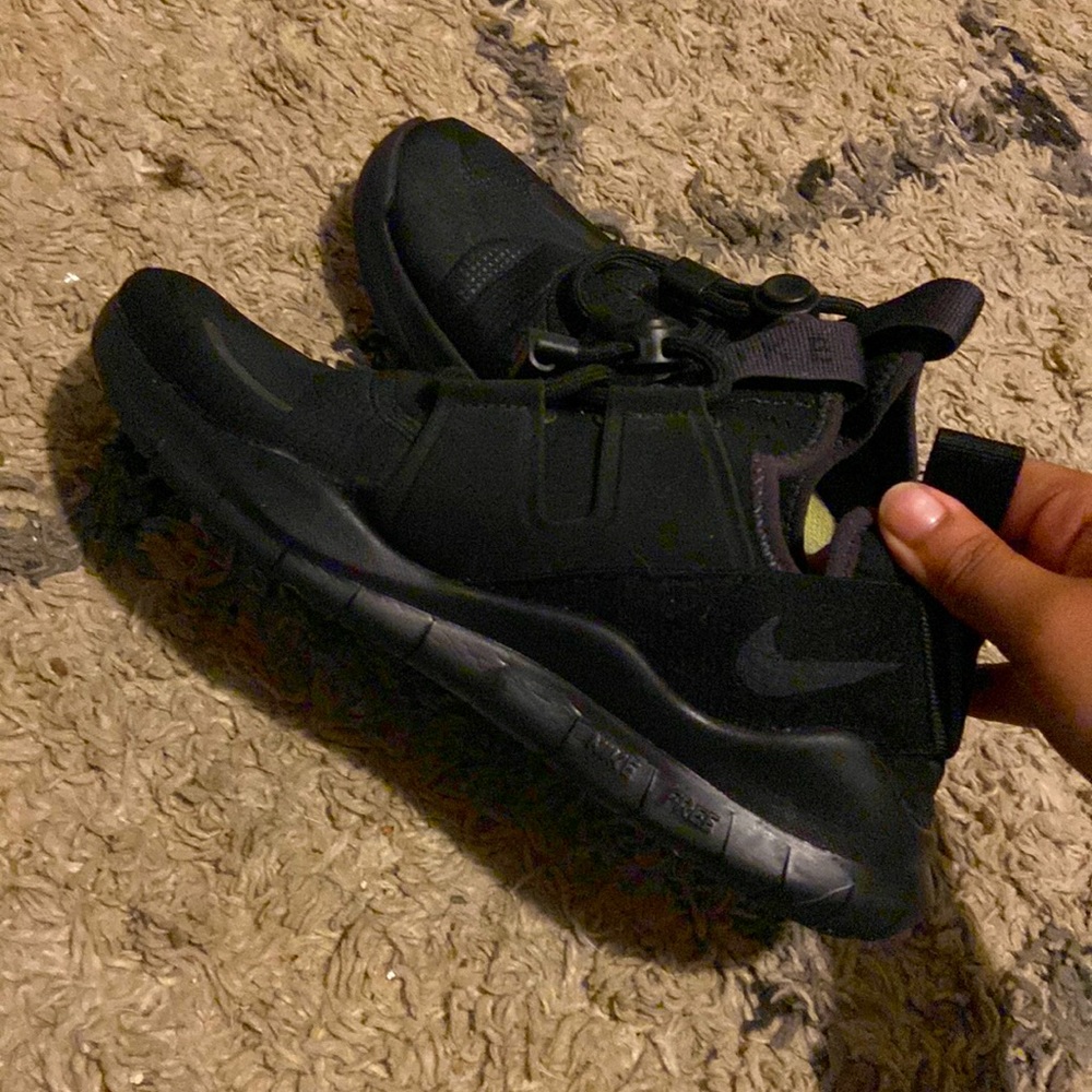 Womens sneakers